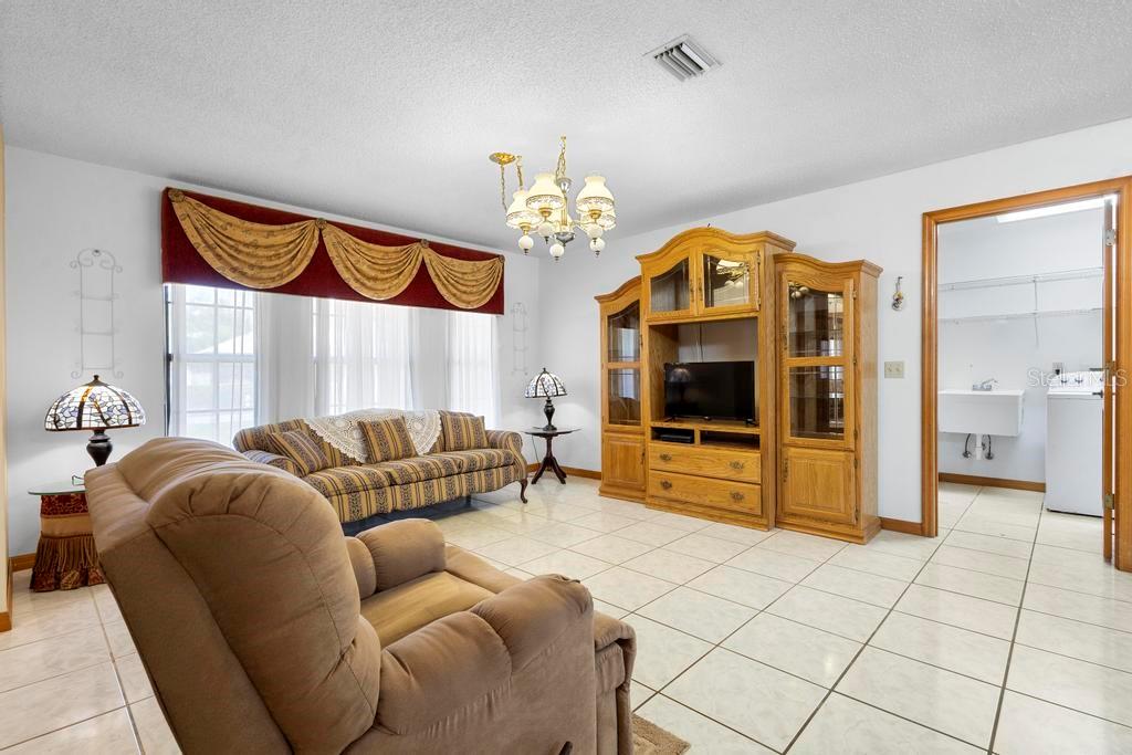 1439 WATERVIEW DR, DELTONA, FL, 32738