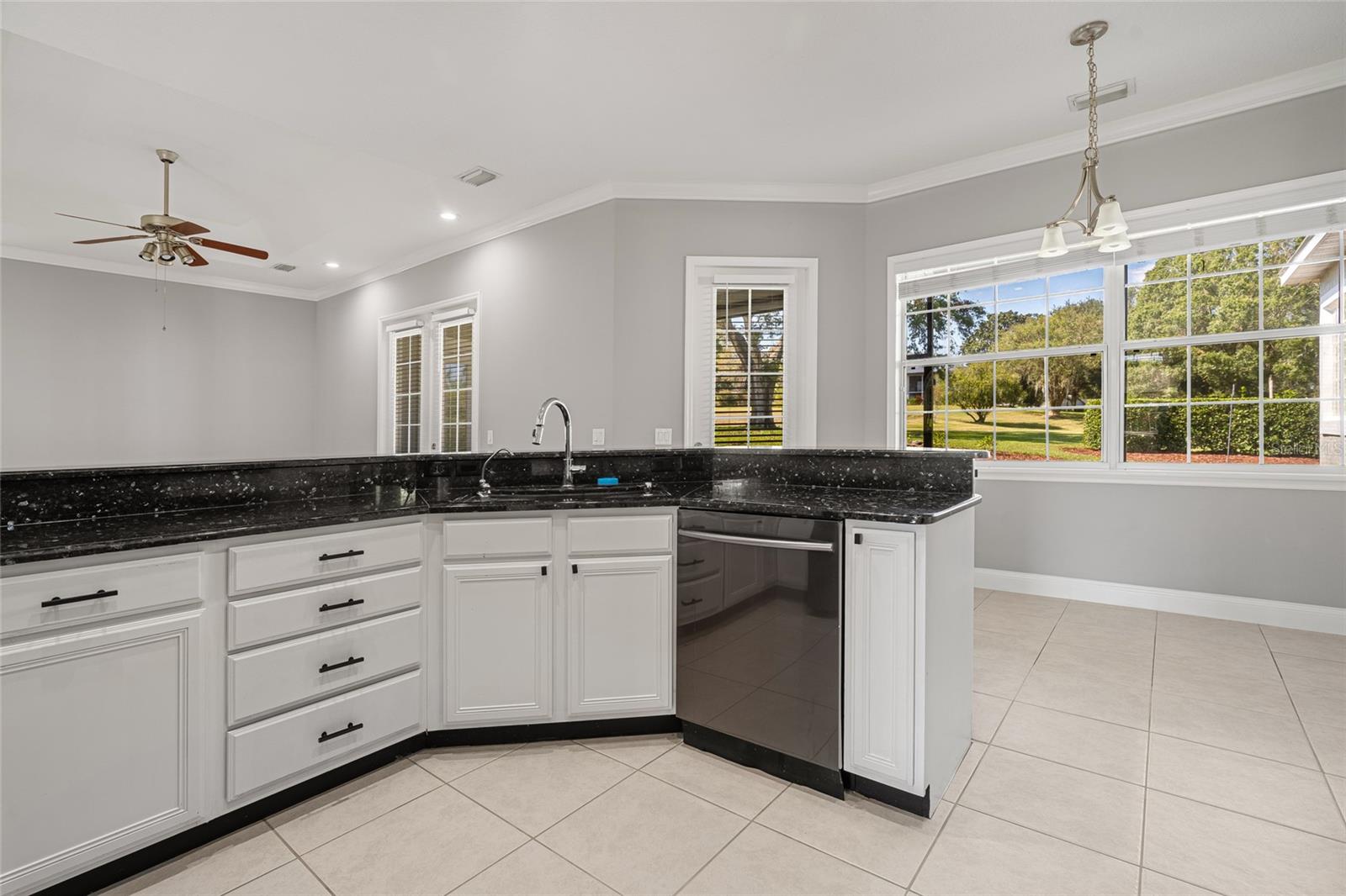 5631 SPINNAKER LOOP, LADY LAKE, FL, 32159
