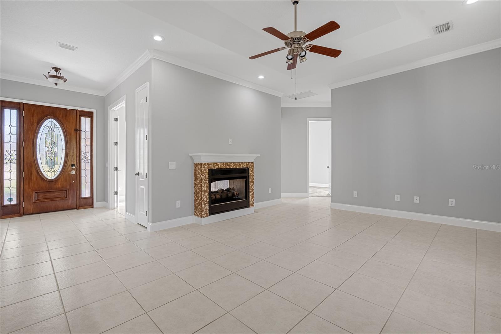5631 SPINNAKER LOOP, LADY LAKE, FL, 32159