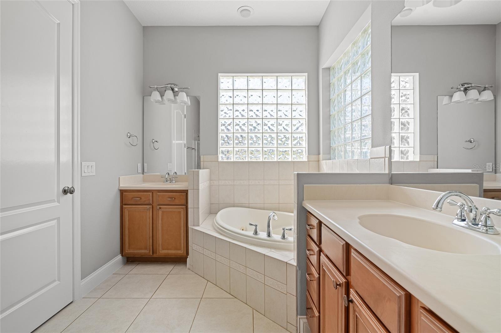 5631 SPINNAKER LOOP, LADY LAKE, FL, 32159