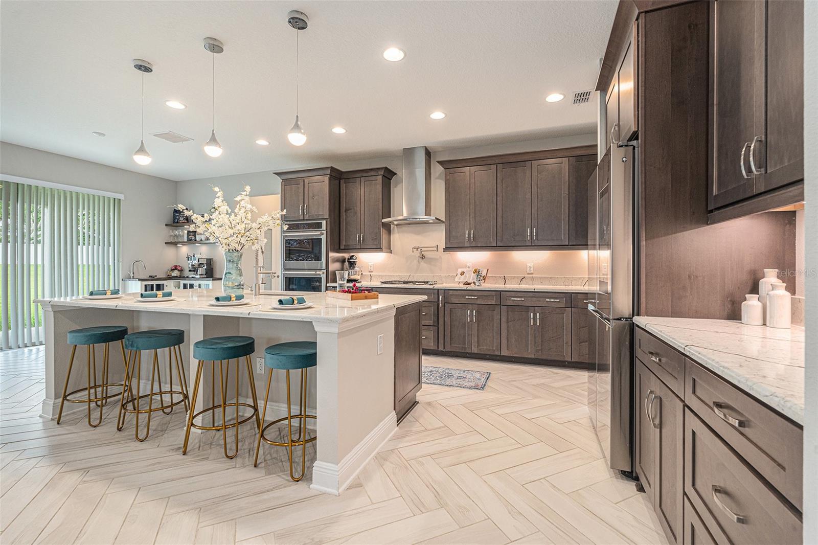 9843 CABERNET AVE, SEFFNER, FL, 33584