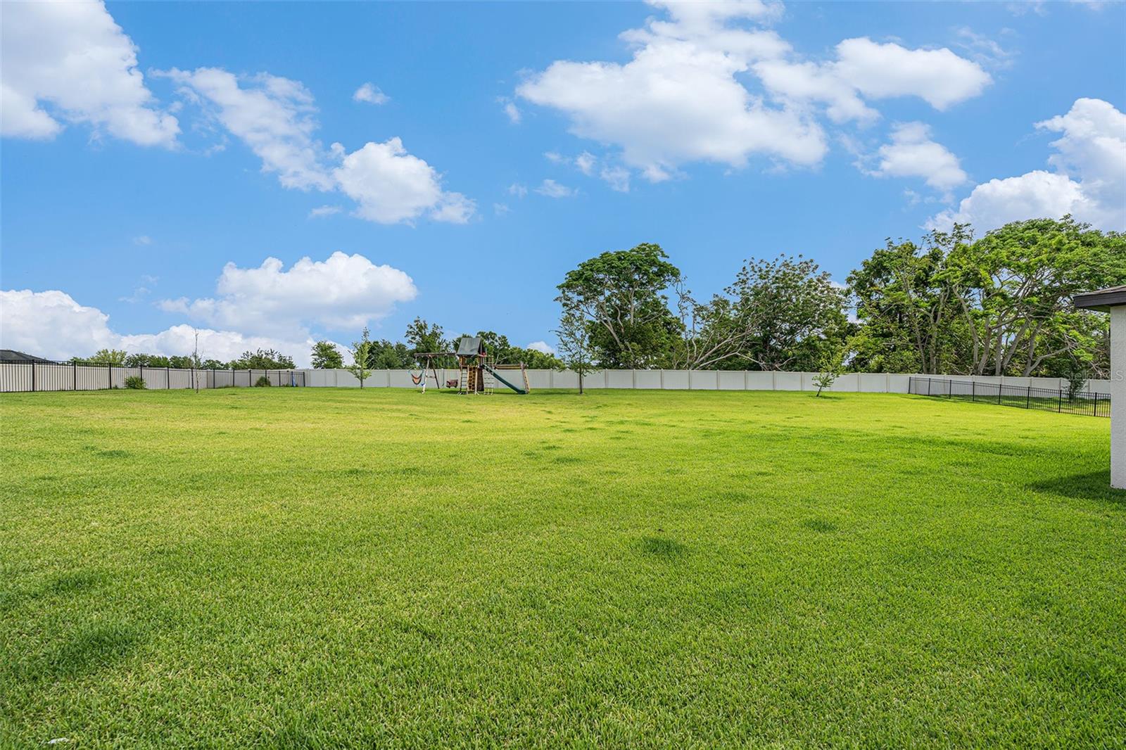 9843 CABERNET AVE, SEFFNER, FL, 33584