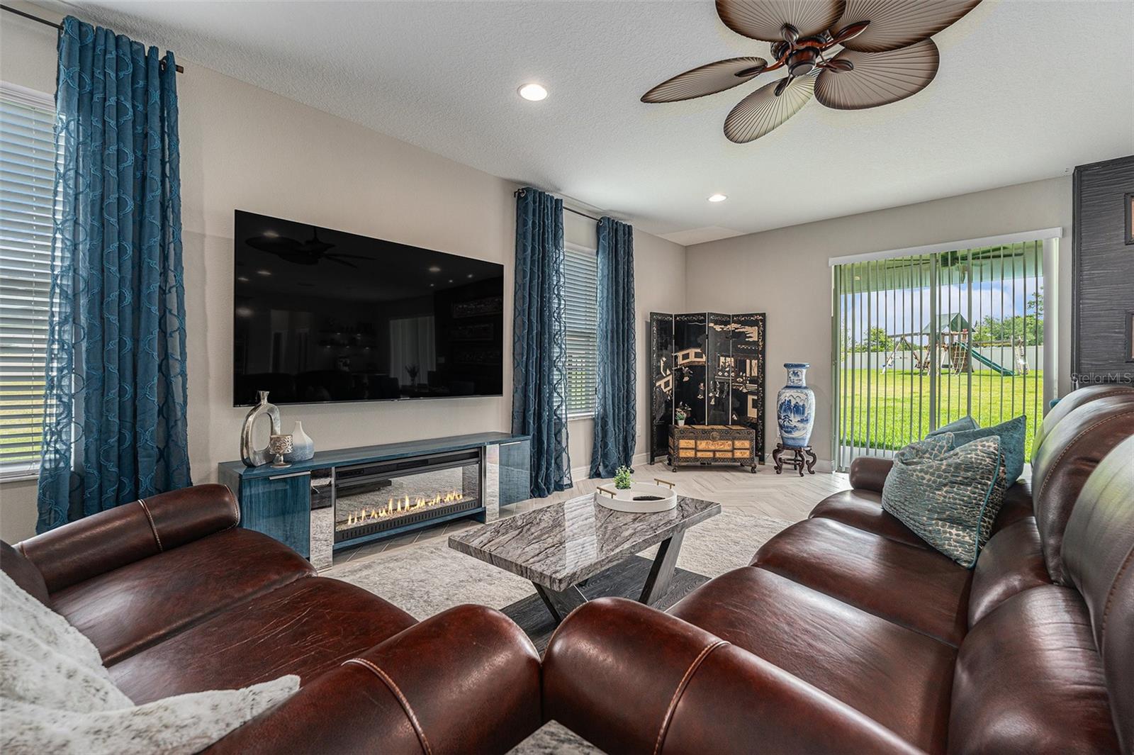 9843 CABERNET AVE, SEFFNER, FL, 33584