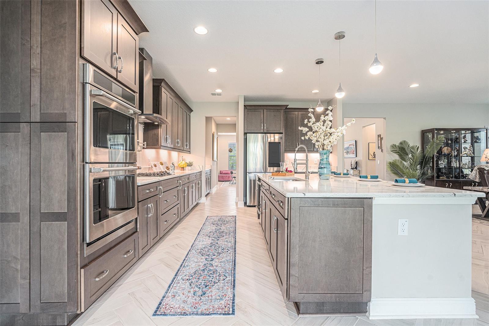 9843 CABERNET AVE, SEFFNER, FL, 33584
