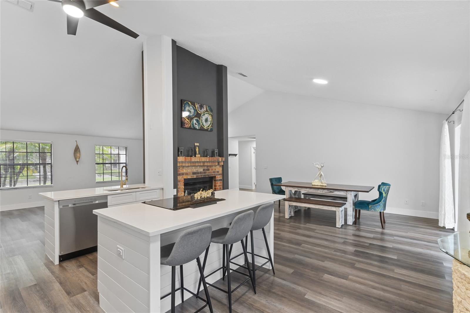 1012 WILLA LAKE CIR, OVIEDO, FL, 32765