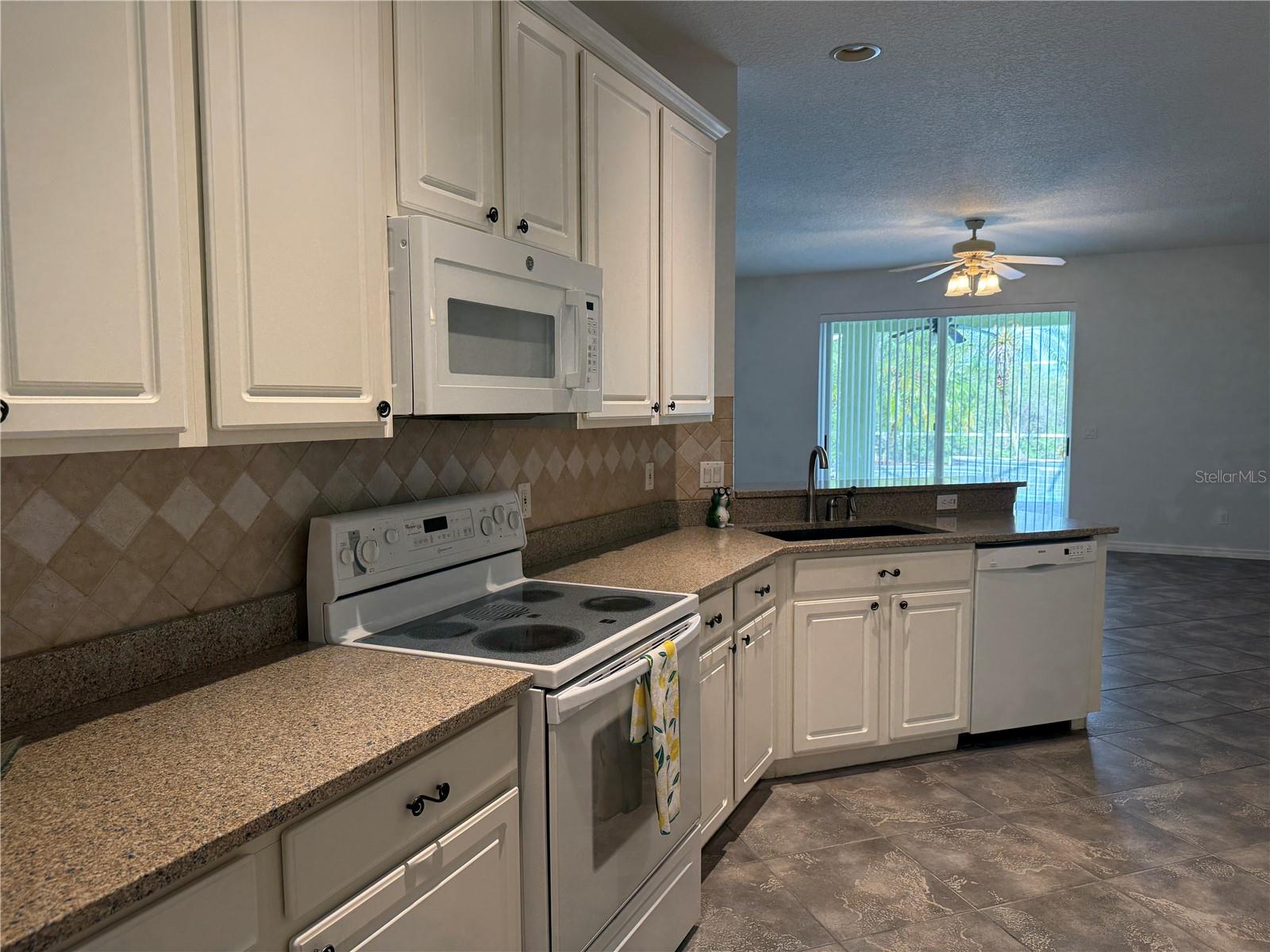648 MOUNT STIRLING AVE, APOPKA, FL, 32712
