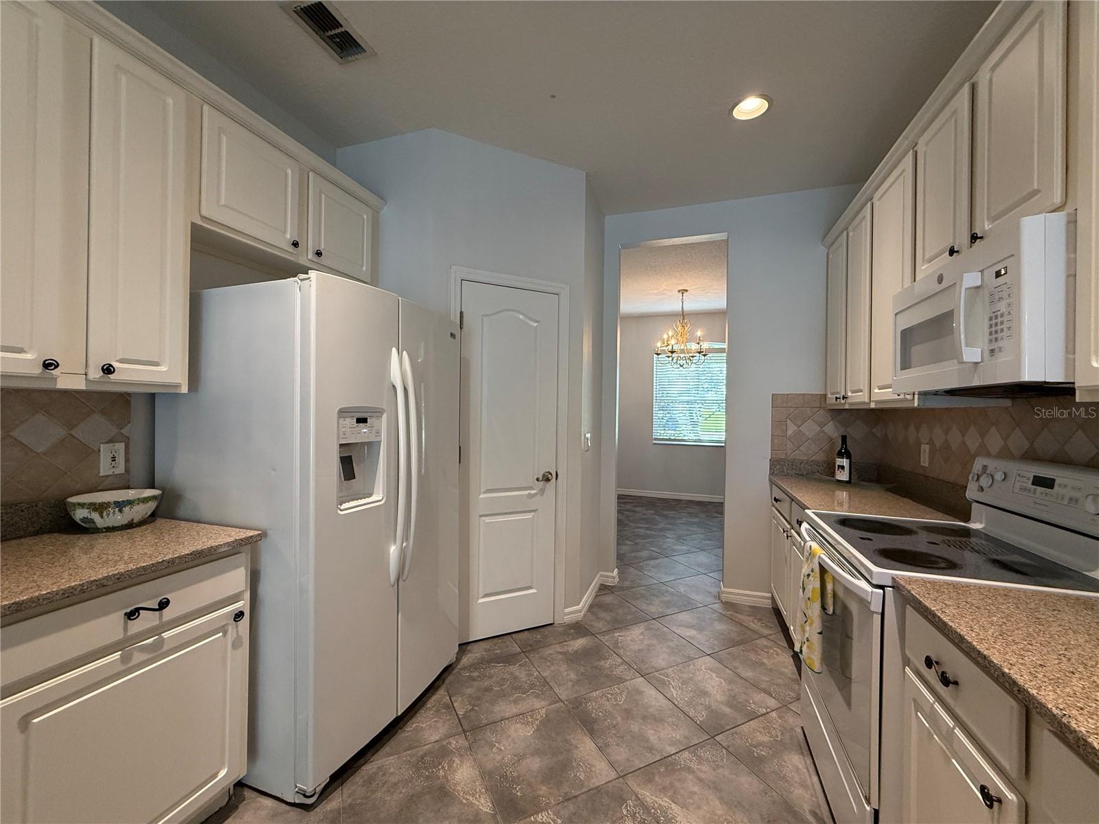 648 MOUNT STIRLING AVE, APOPKA, FL, 32712