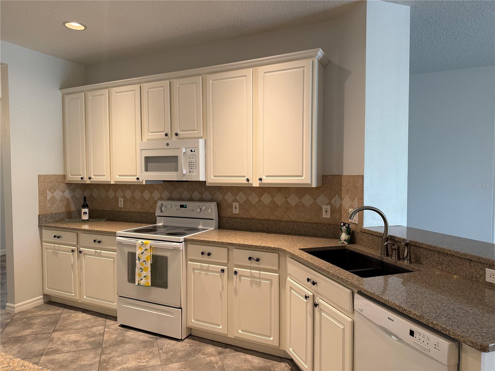648 MOUNT STIRLING AVE, APOPKA, FL, 32712