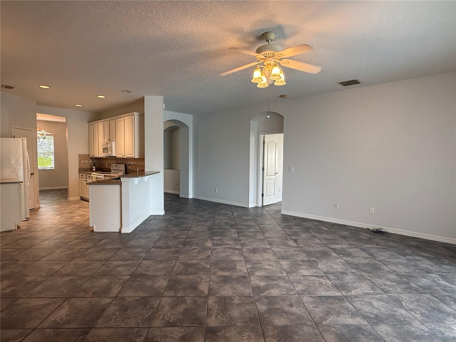 648 MOUNT STIRLING AVE, APOPKA, FL, 32712