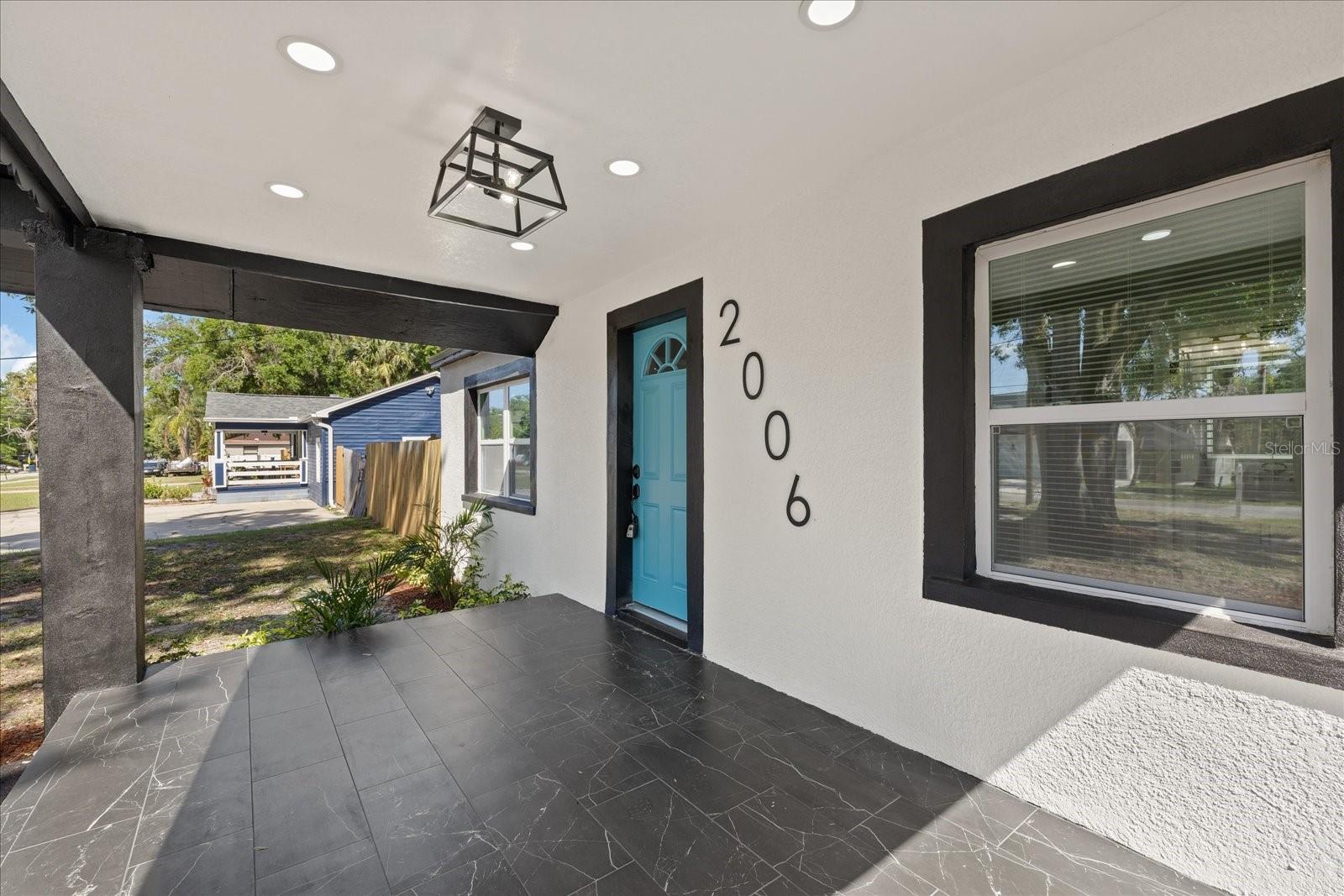 2006 E HENRY AVE, TAMPA, FL, 33610