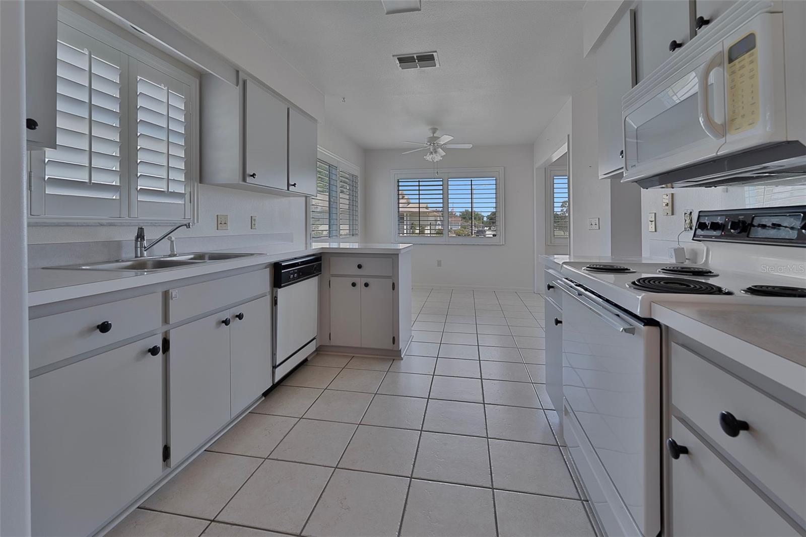 2085 LONG BOAT DR, LAKELAND, FL, 33810