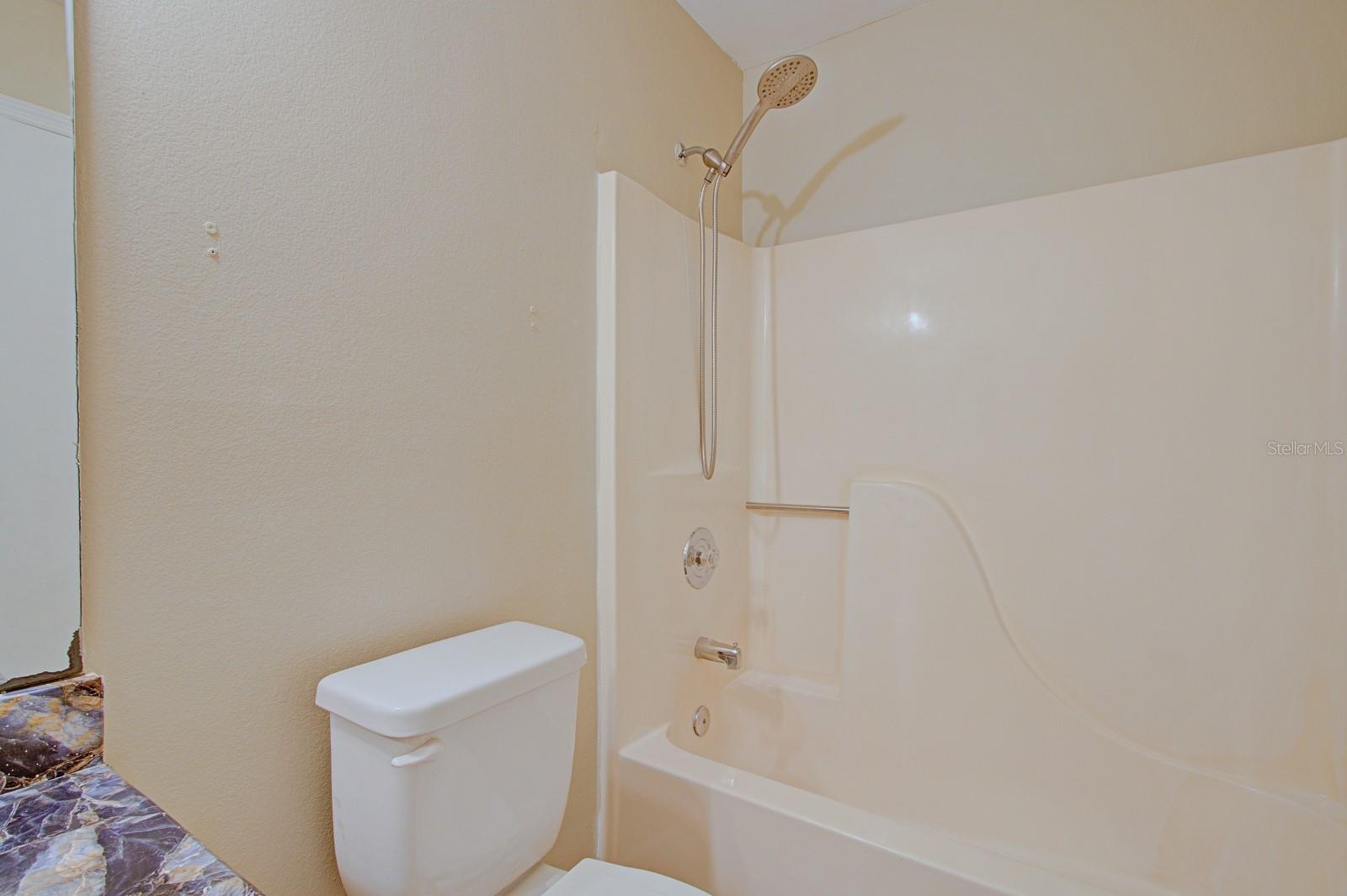 2516 ALBURY AVE, DELTONA, FL, 32738