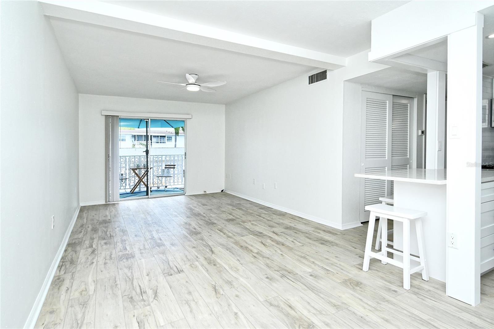 2227 SUNSET DR #E22, BRADENTON, FL, 34207