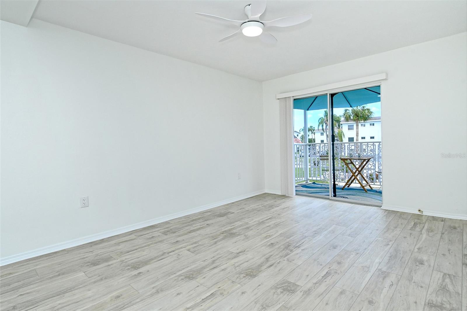 2227 SUNSET DR #E22, BRADENTON, FL, 34207