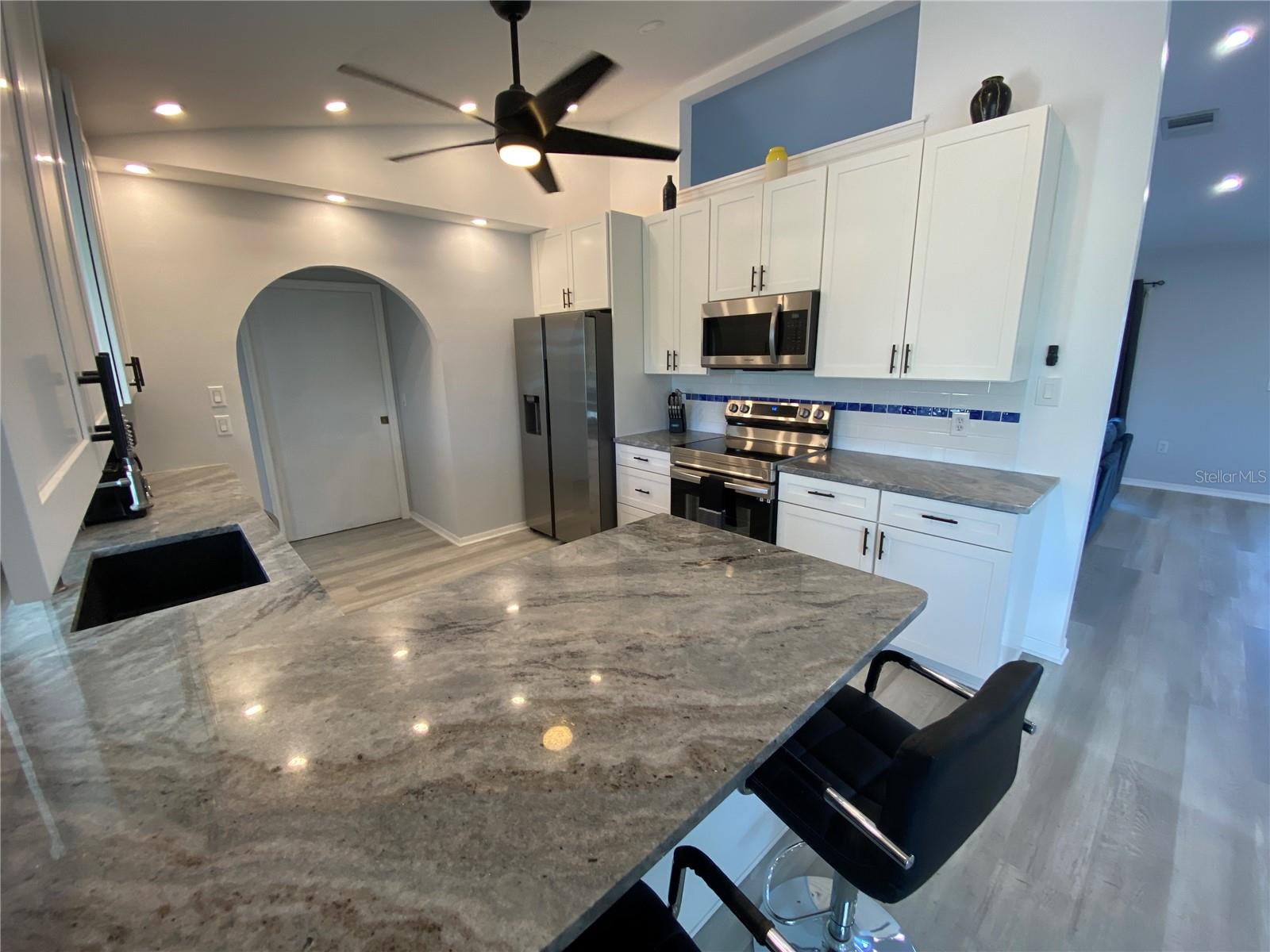 26 GOLFVIEW CT, ROTONDA WEST, FL, 33947