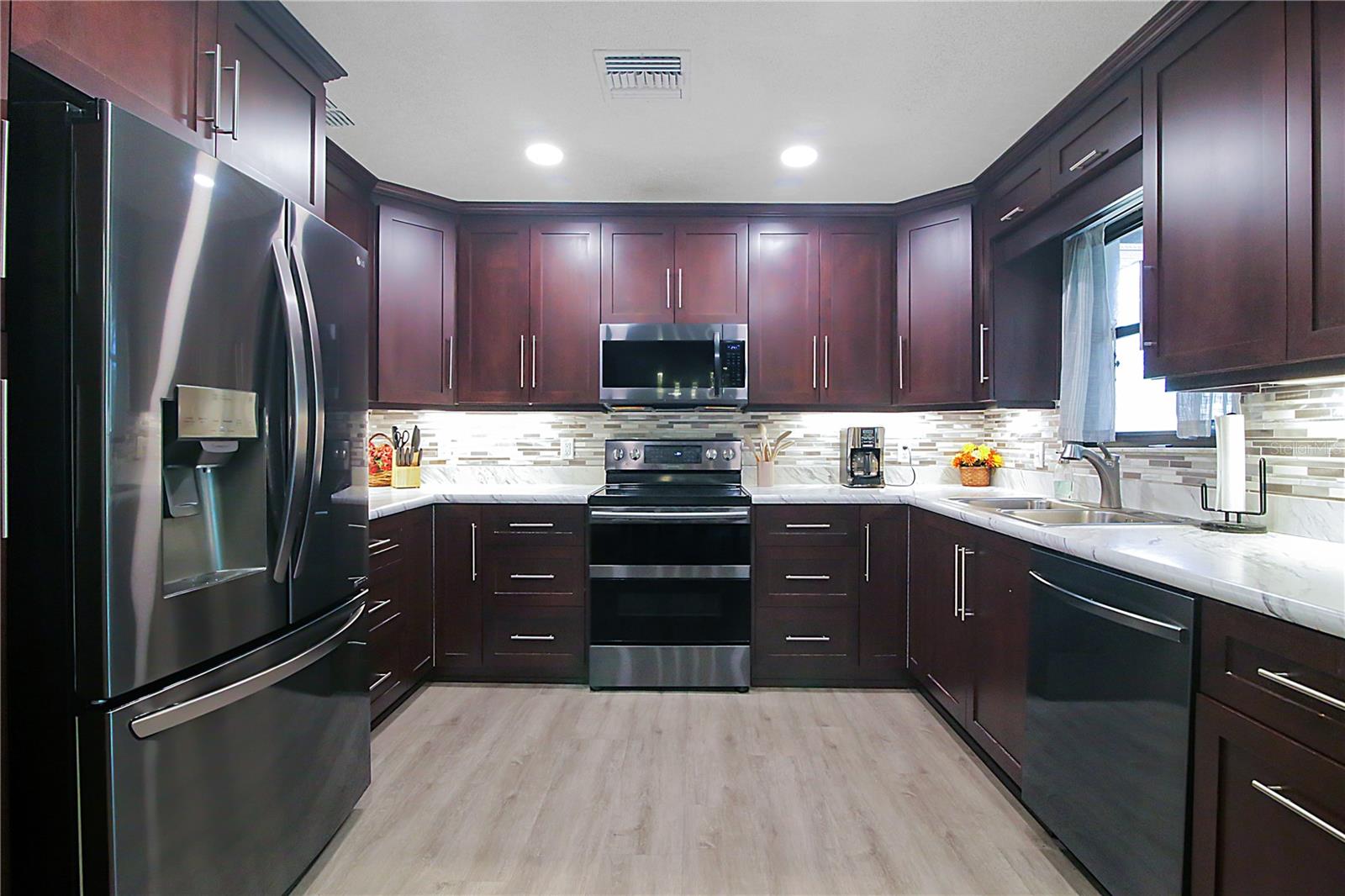 616 ARROYO PKWY, ORMOND BEACH, FL, 32174