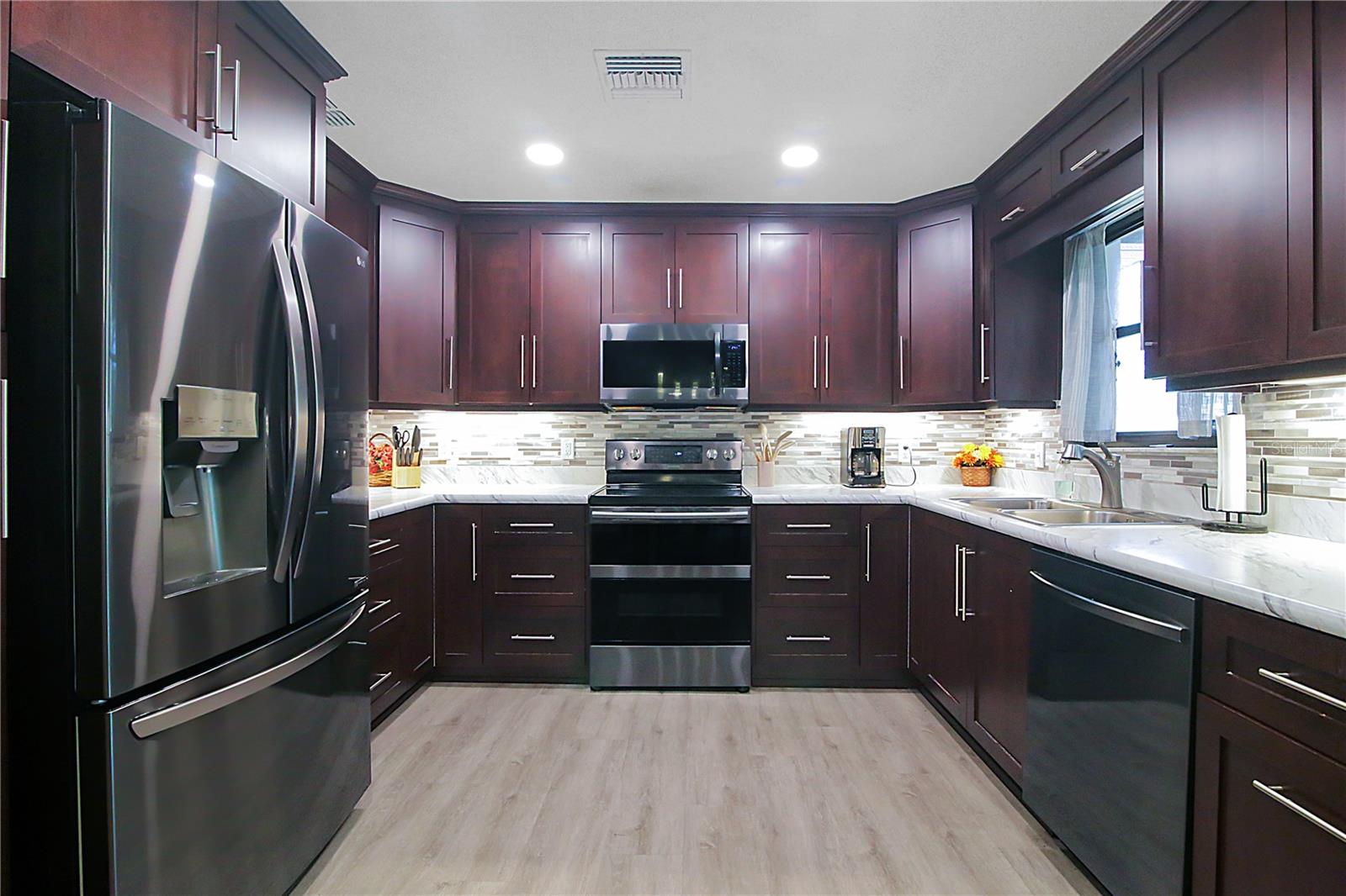 616 ARROYO PKWY, ORMOND BEACH, FL, 32174