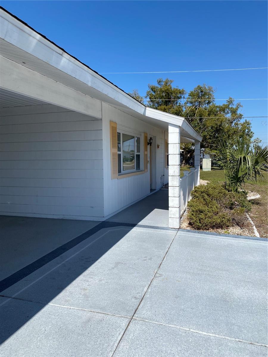 1306 CHERRY HILLS DR, SUN CITY CENTER, FL, 33573