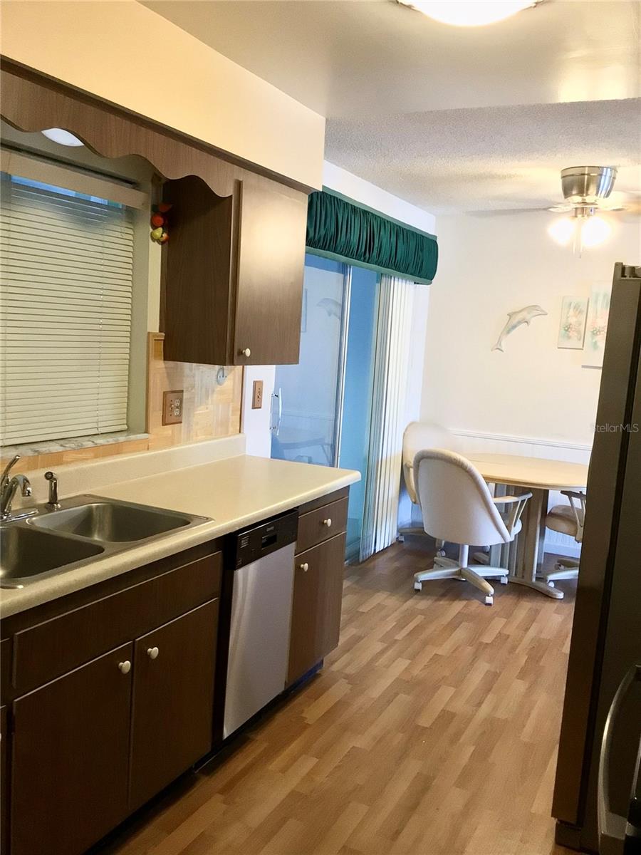 1306 CHERRY HILLS DR, SUN CITY CENTER, FL, 33573