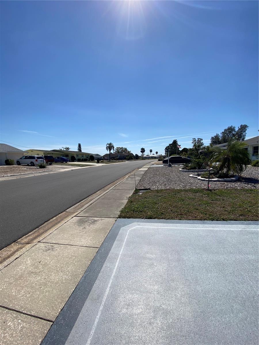 1306 CHERRY HILLS DR, SUN CITY CENTER, FL, 33573