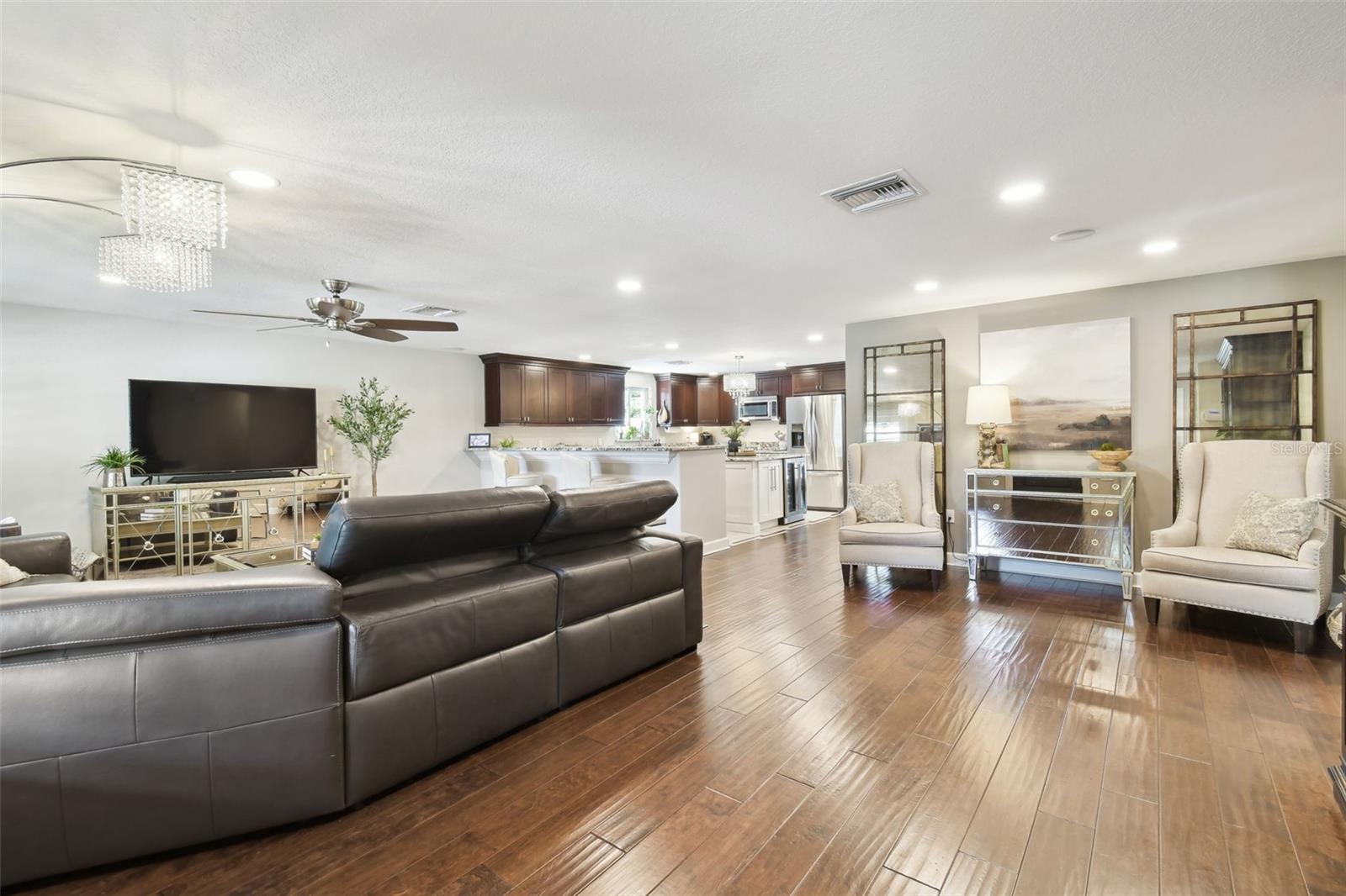 2826 W PAXTON AVE, TAMPA, FL, 33611