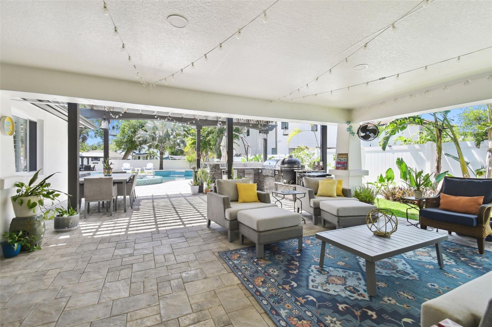 2826 W PAXTON AVE, TAMPA, FL, 33611
