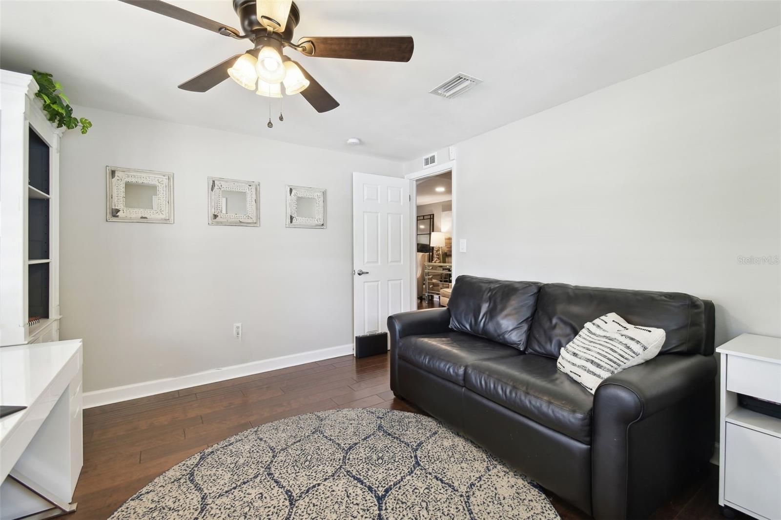 2826 W PAXTON AVE, TAMPA, FL, 33611