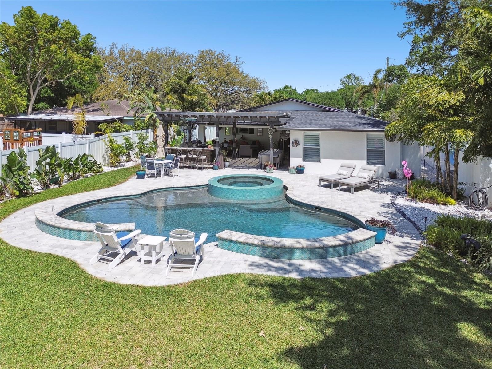 2826 W PAXTON AVE, TAMPA, FL, 33611