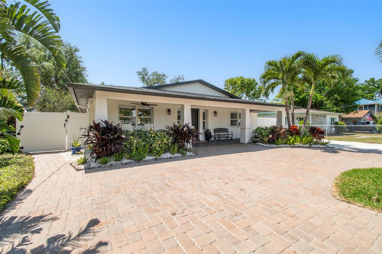 2826 W PAXTON AVE, TAMPA, FL, 33611