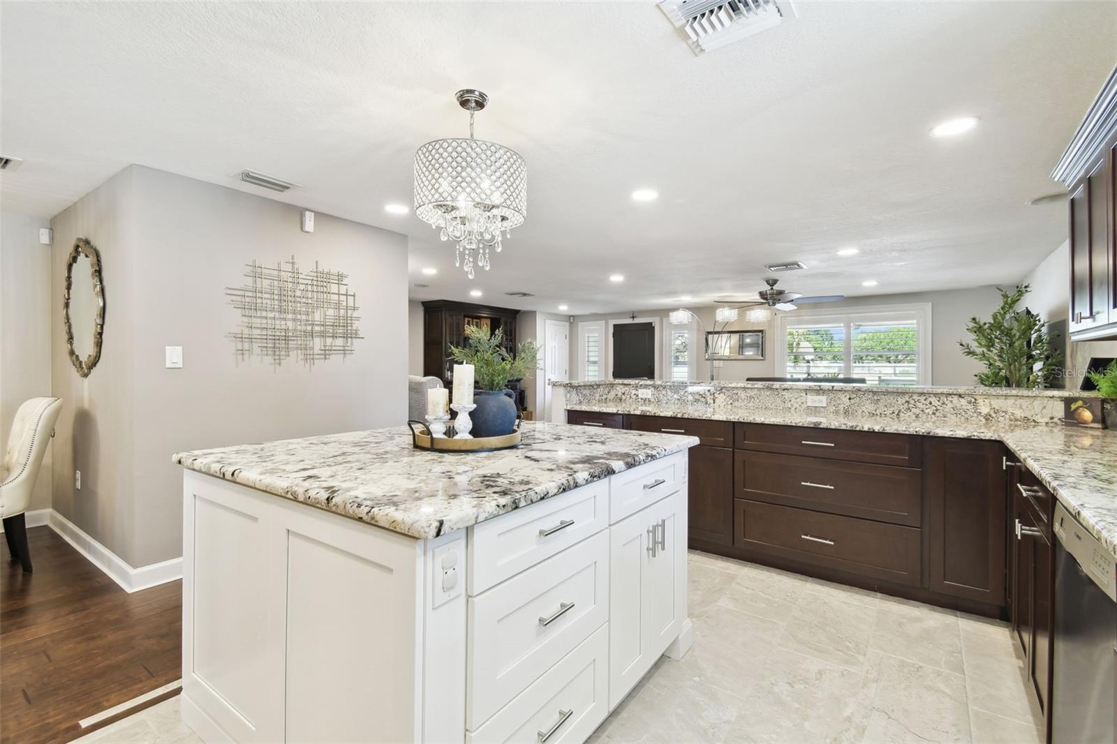 2826 W PAXTON AVE, TAMPA, FL, 33611