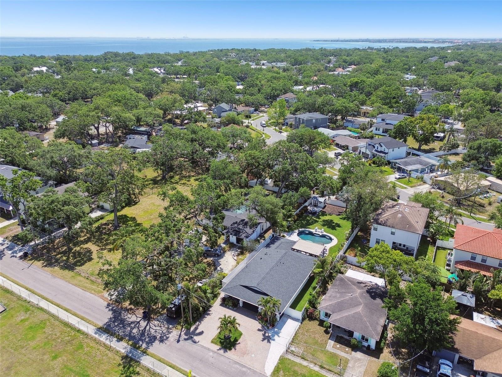 2826 W PAXTON AVE, TAMPA, FL, 33611