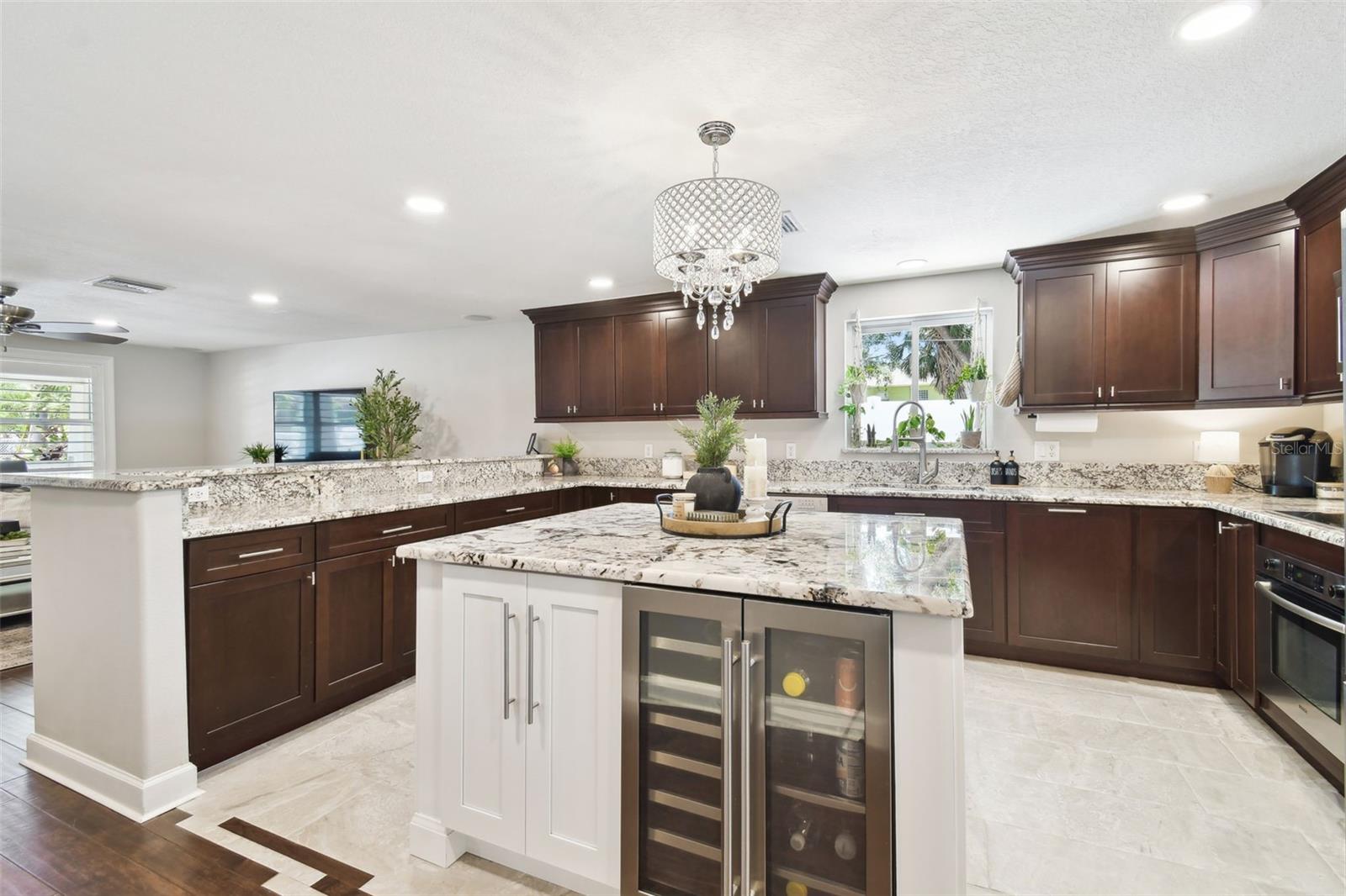 2826 W PAXTON AVE, TAMPA, FL, 33611