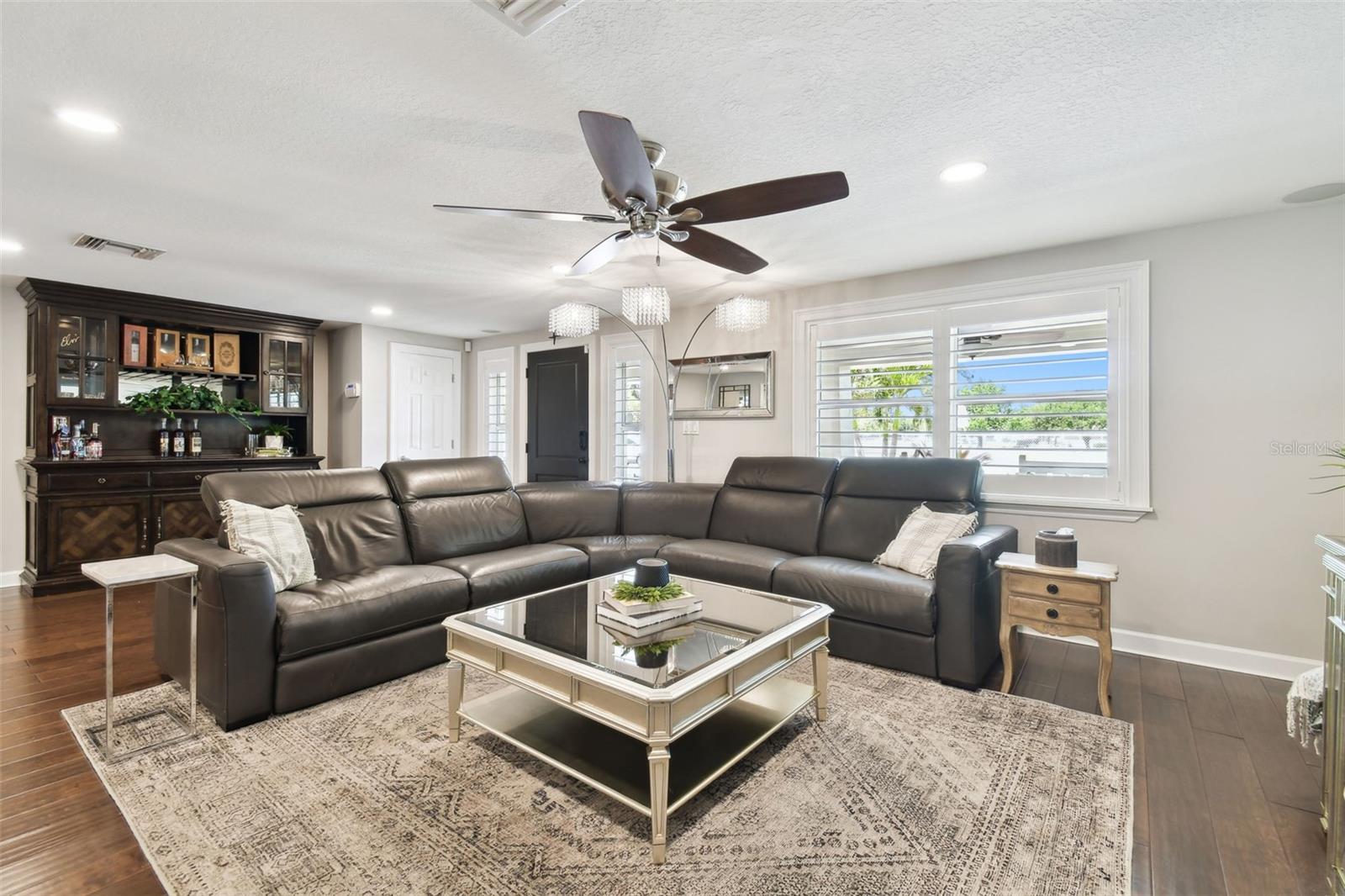 2826 W PAXTON AVE, TAMPA, FL, 33611