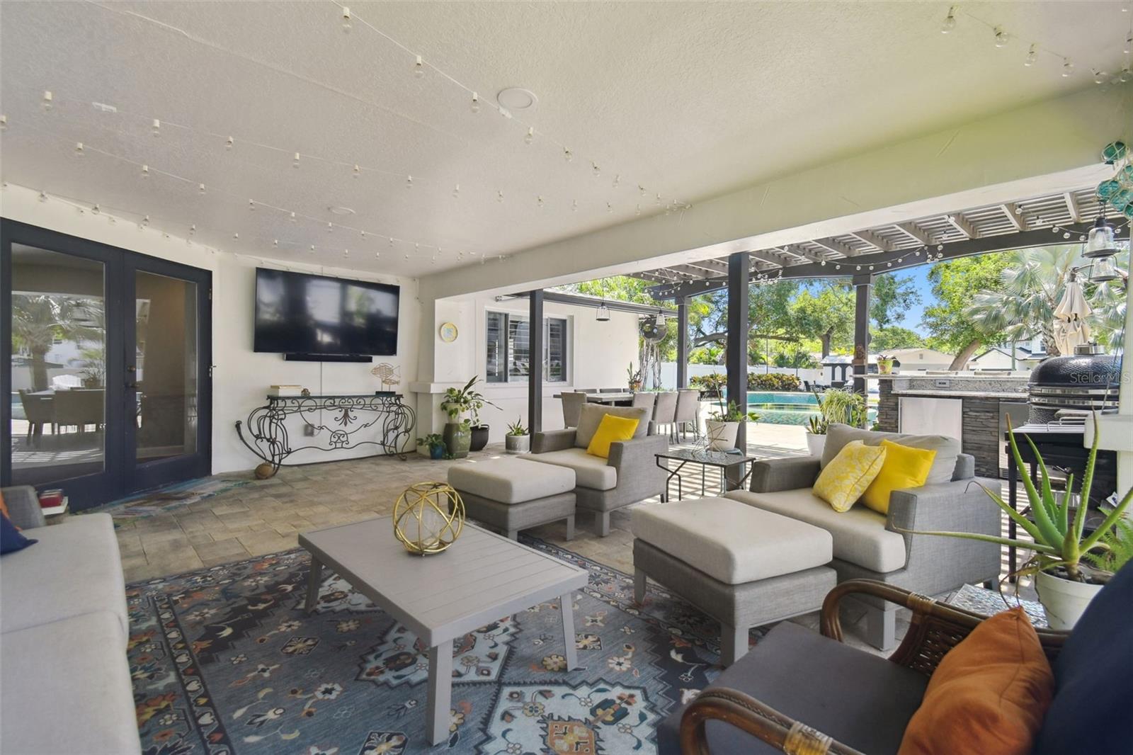 2826 W PAXTON AVE, TAMPA, FL, 33611