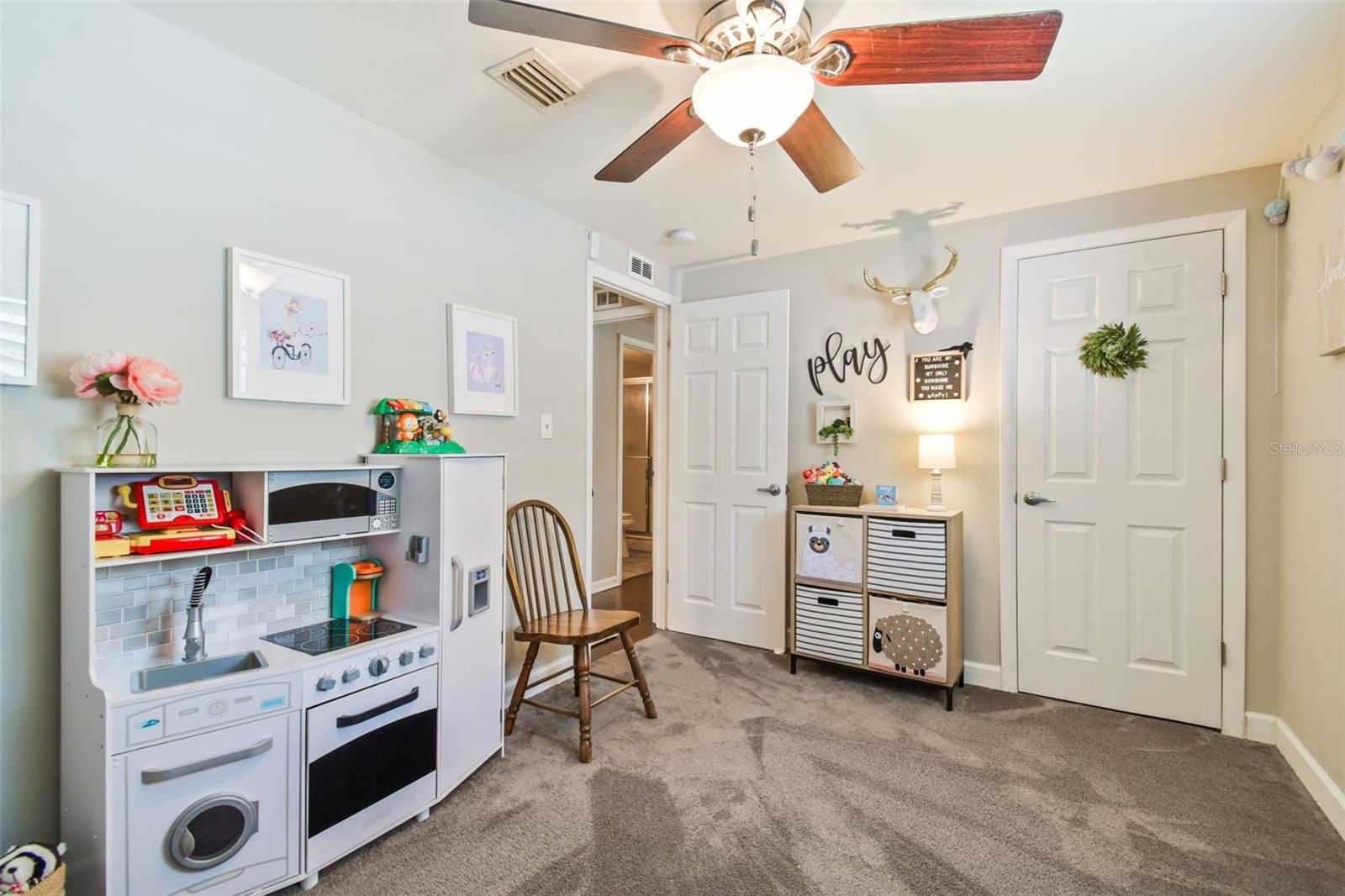 2826 W PAXTON AVE, TAMPA, FL, 33611
