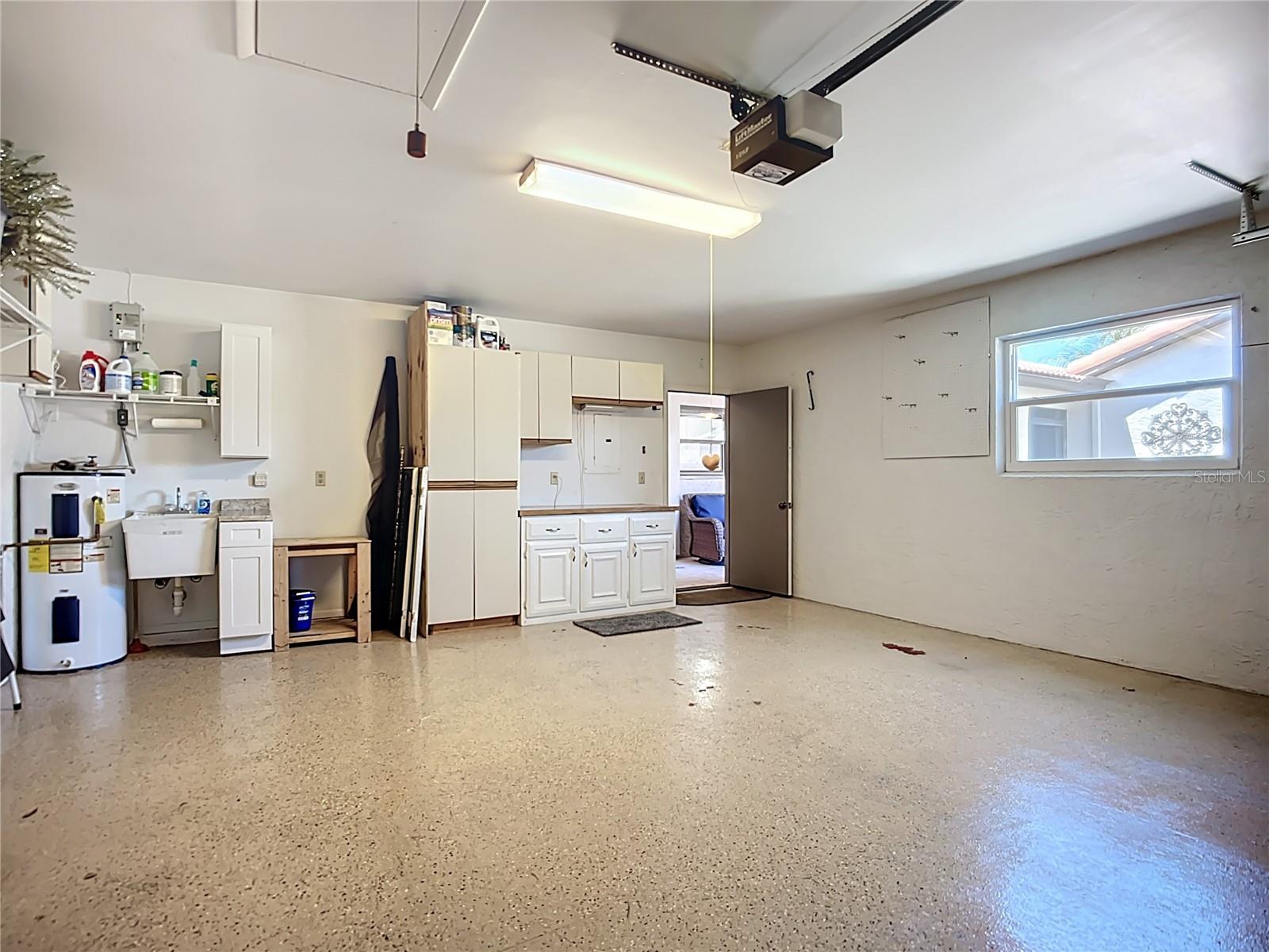 892 COUNTRY CLUB CIR #50, VENICE, FL, 34293