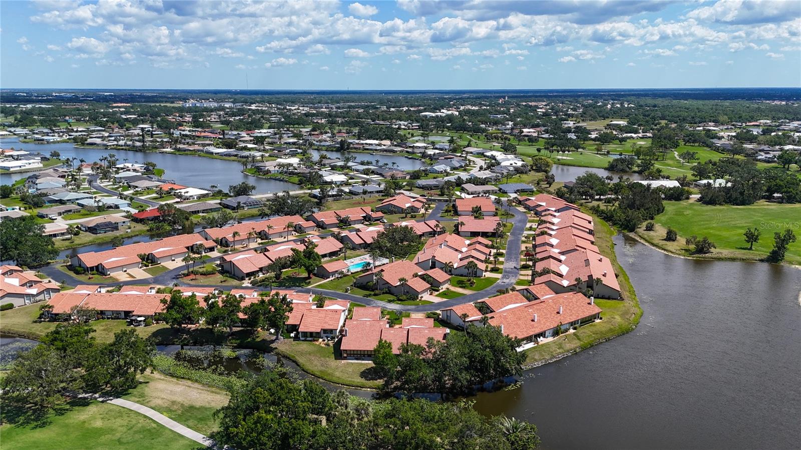 892 COUNTRY CLUB CIR #50, VENICE, FL, 34293