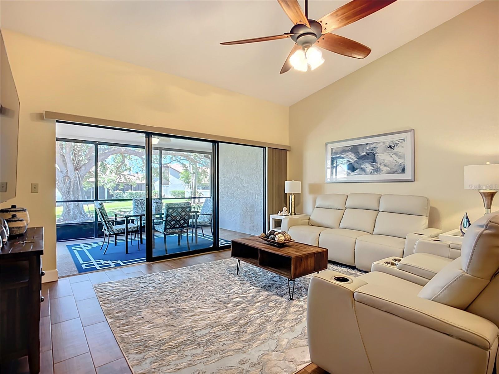 892 COUNTRY CLUB CIR #50, VENICE, FL, 34293