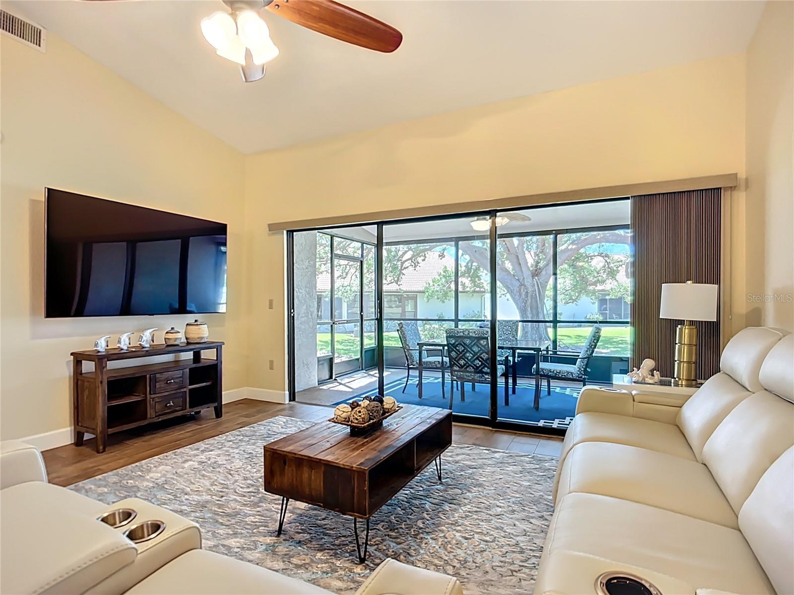 892 COUNTRY CLUB CIR #50, VENICE, FL, 34293