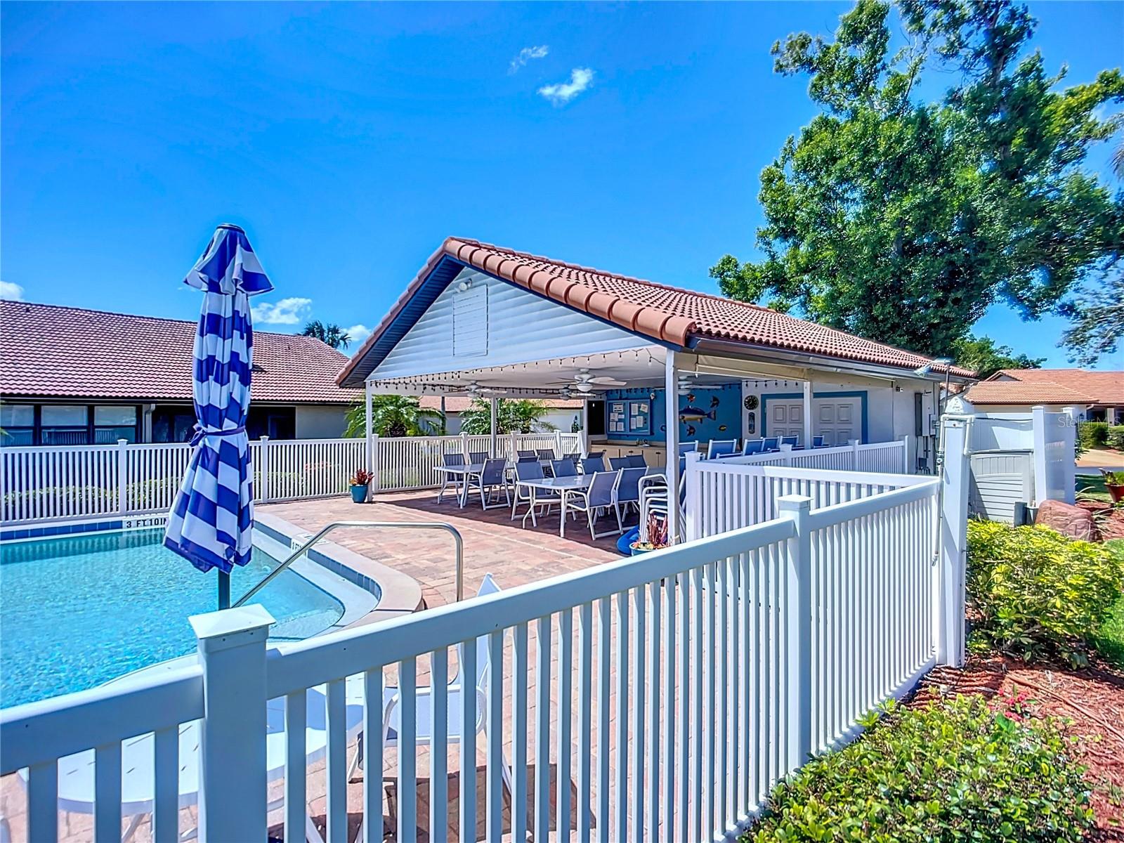 892 COUNTRY CLUB CIR #50, VENICE, FL, 34293