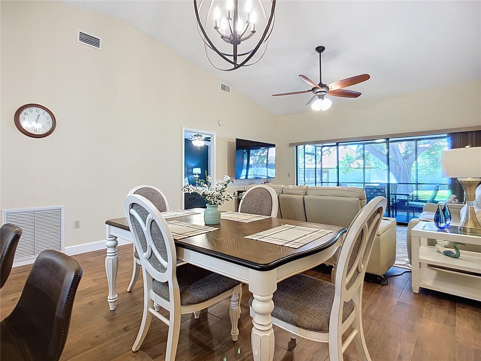 892 COUNTRY CLUB CIR #50, VENICE, FL, 34293