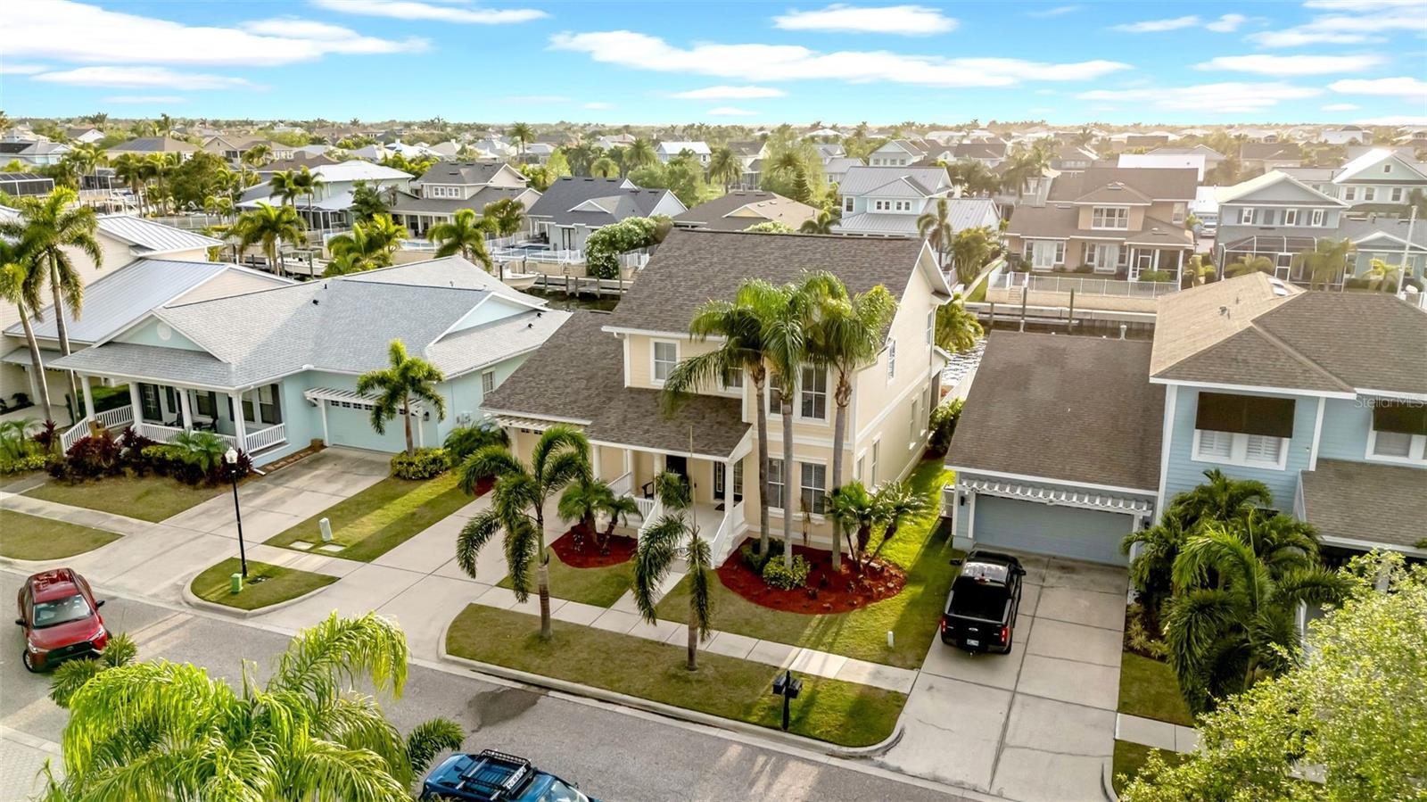 422 ISLEBAY DR, APOLLO BEACH, FL, 33572