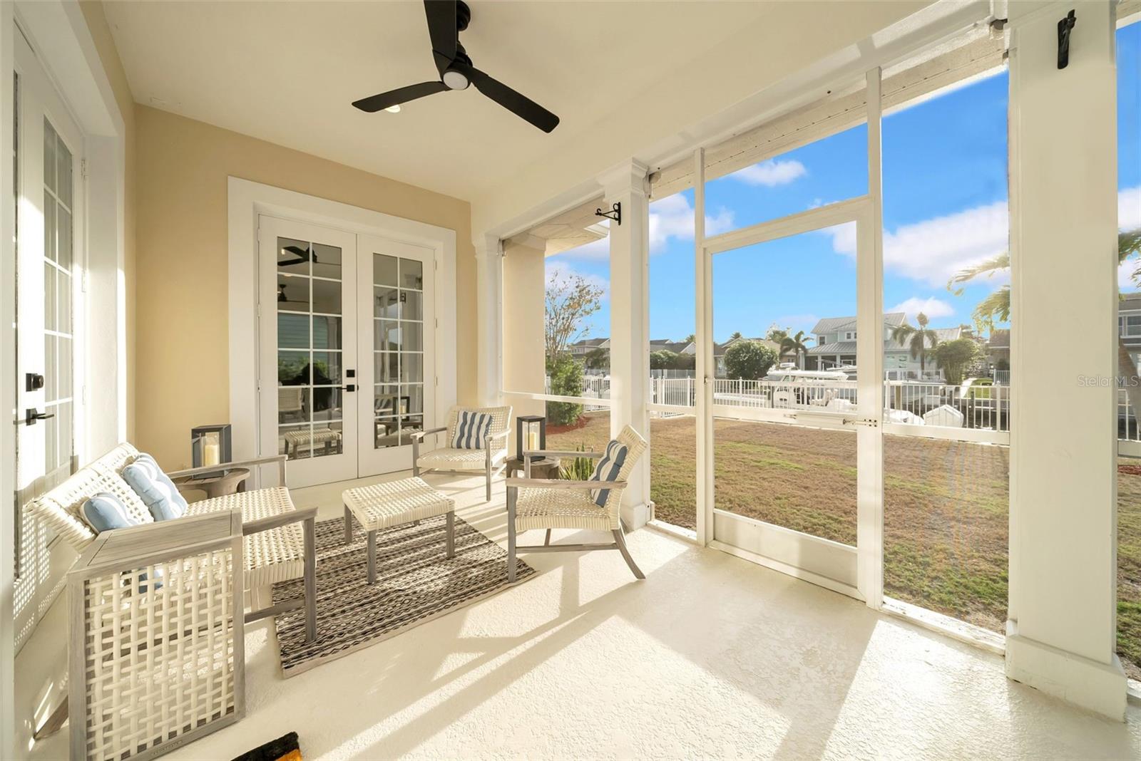 422 ISLEBAY DR, APOLLO BEACH, FL, 33572