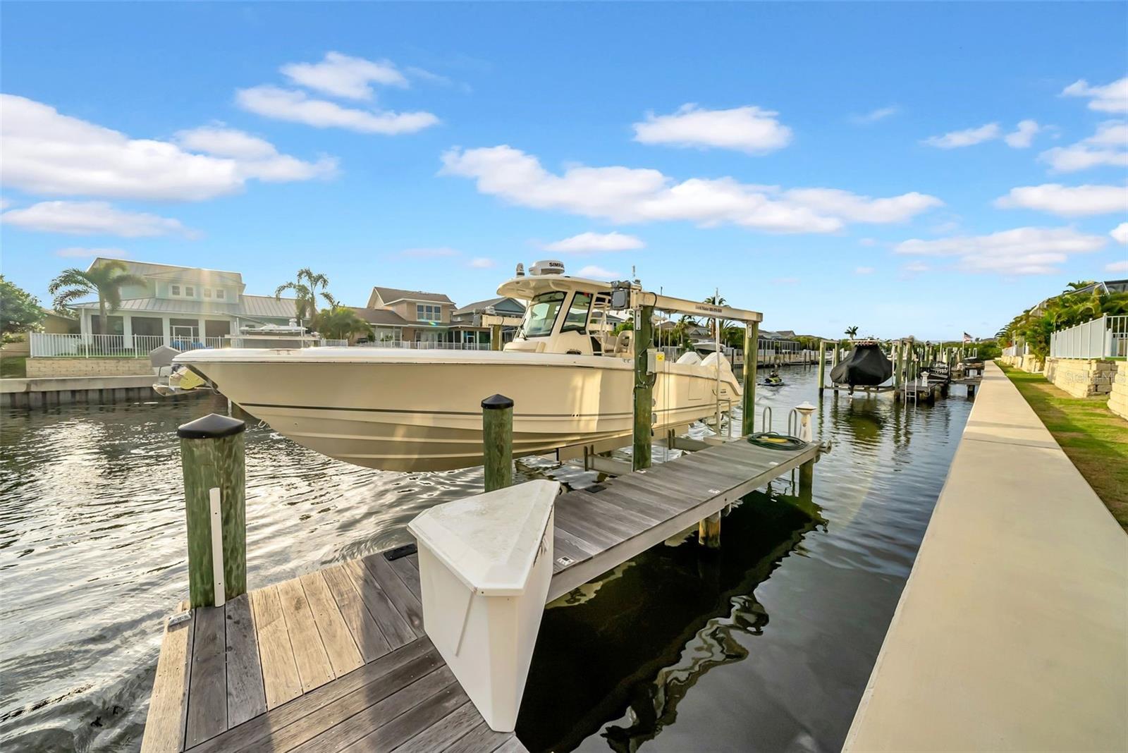 422 ISLEBAY DR, APOLLO BEACH, FL, 33572