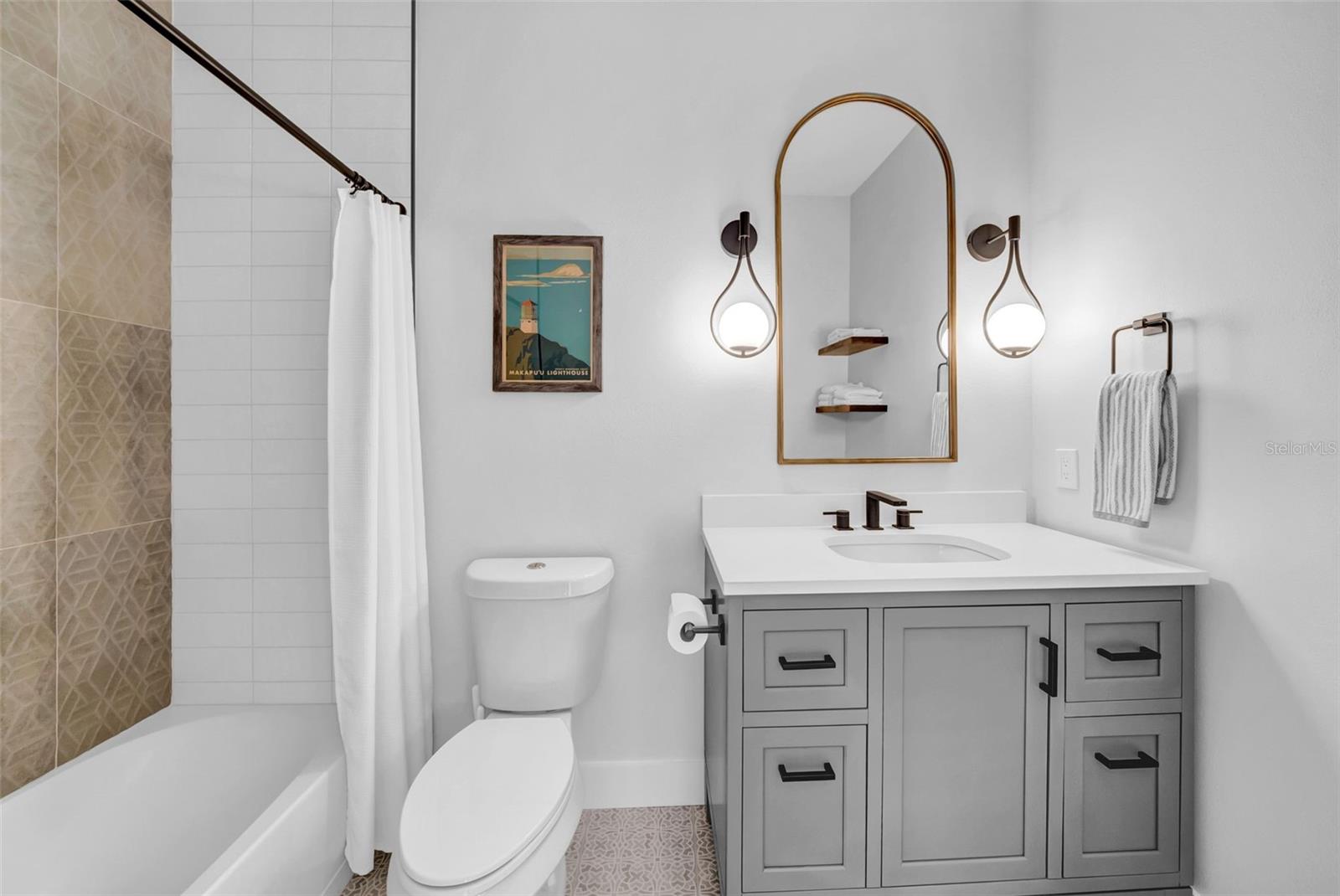 422 ISLEBAY DR, APOLLO BEACH, FL, 33572