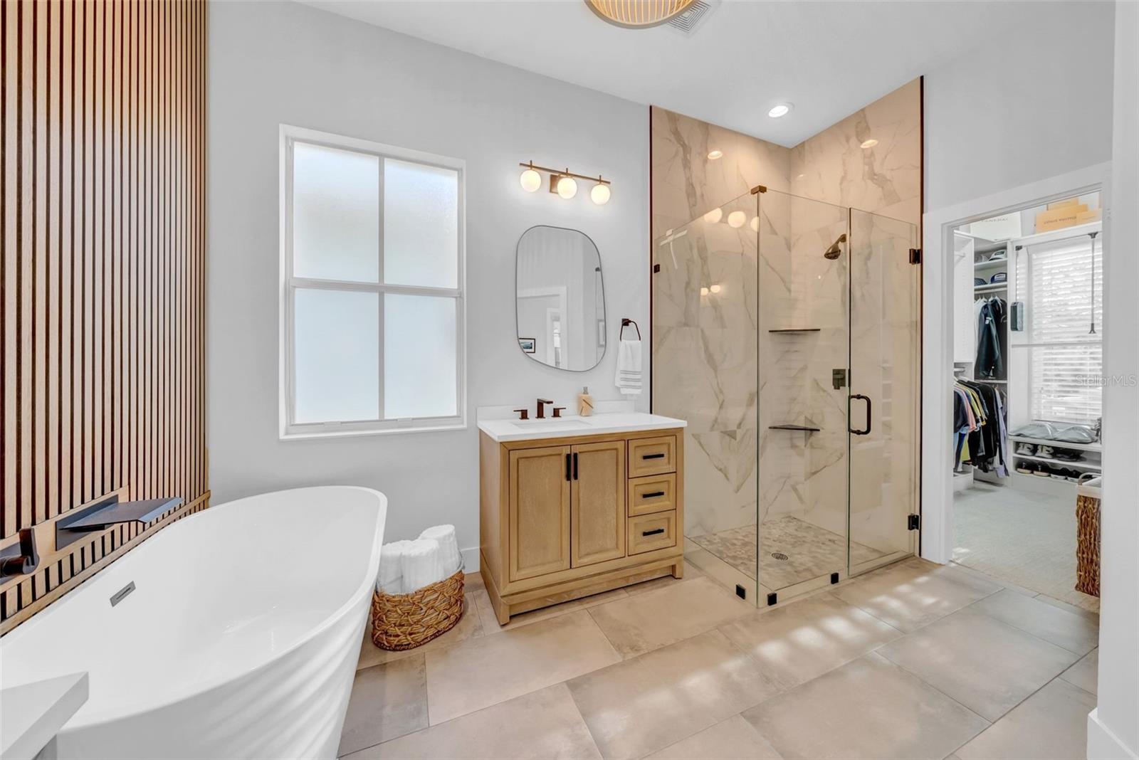 422 ISLEBAY DR, APOLLO BEACH, FL, 33572