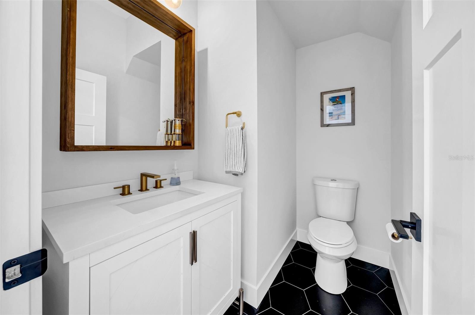 422 ISLEBAY DR, APOLLO BEACH, FL, 33572