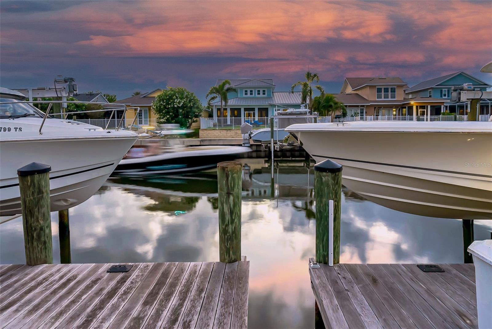 422 ISLEBAY DR, APOLLO BEACH, FL, 33572