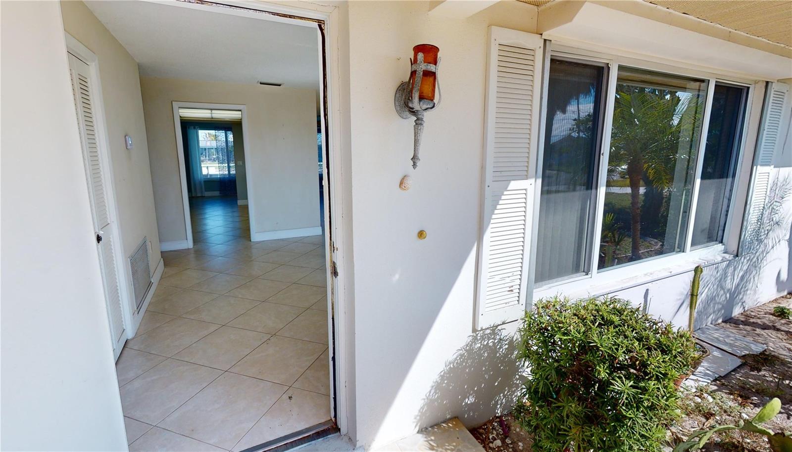310 CAPRI ISLES CT, PUNTA GORDA, FL, 33950