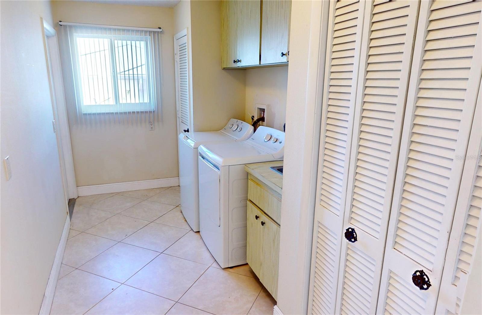310 CAPRI ISLES CT, PUNTA GORDA, FL, 33950